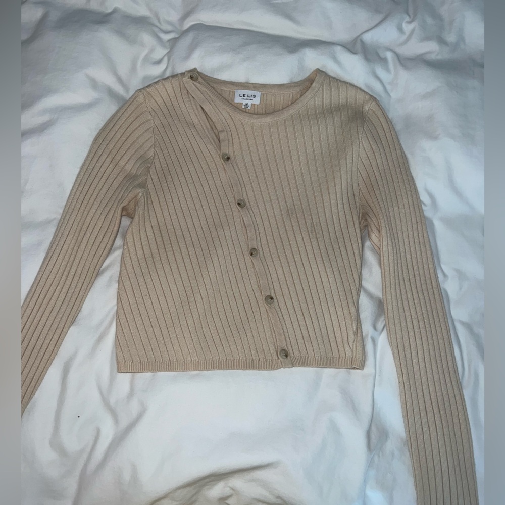 Le Lis Cream Ribbed Knit Top sweater